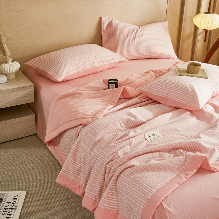 91家纺网 家纺一手货源 找家纺 鸣升家纺 2026新款全棉纯棉麦香提花系列大豆夏被夏凉被空调被 麦香提花条纹粉