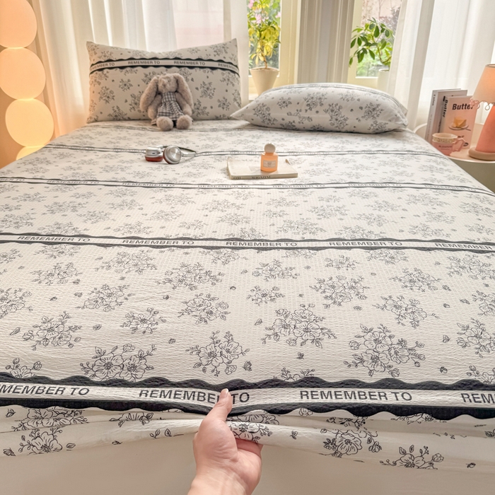 91家纺网 家纺一手货源 找家纺 丝芙妮家居 2026新款四季皱皱棉柔软透气不闷汗木棉床笠单件三件套-系列三 素描花海