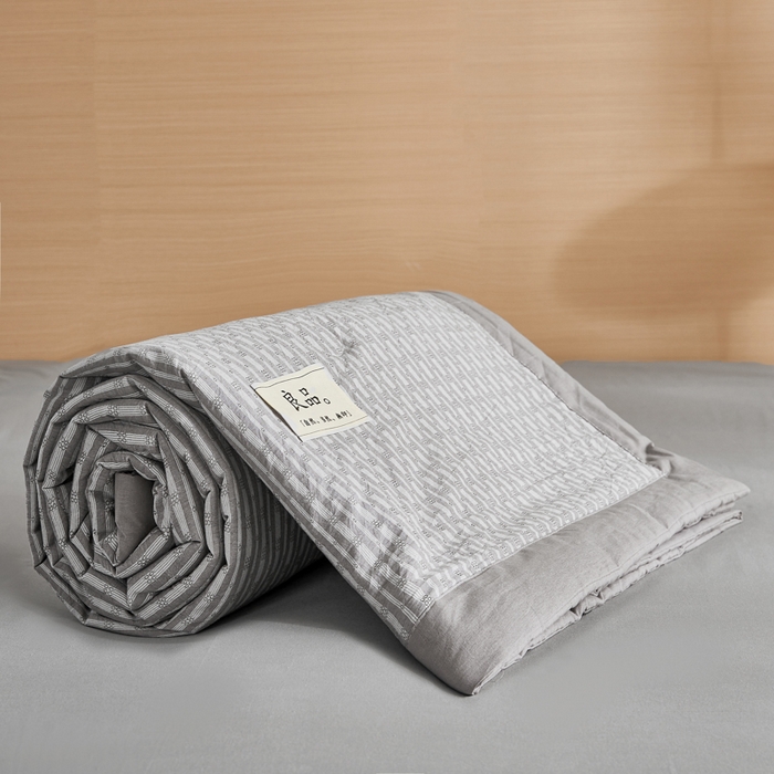 91家纺网 家纺一手货源 找家纺 鸣升家纺 2026新款全棉纯棉麦香提花系列大豆夏被夏凉被空调被 麦香提花条纹灰