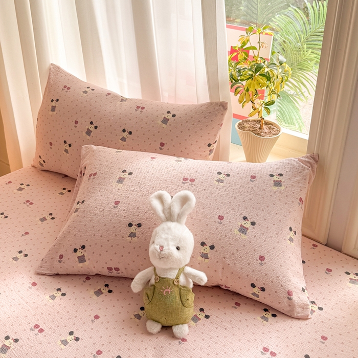 91家纺网 家纺一手货源 找家纺 丝芙妮家居 2026新款四季皱皱棉柔软透气不闷汗木棉床笠单件三件套-系列三 花枝狗狗