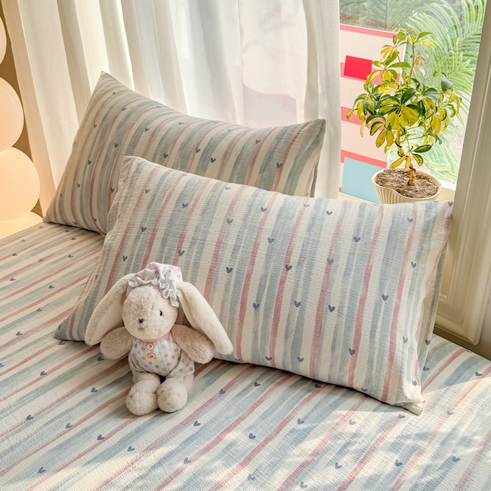 91家纺网 家纺一手货源 找家纺 丝芙妮家居 2026新款四季皱皱棉柔软透气不闷汗木棉床笠单件三件套-系列三 晚安甜心