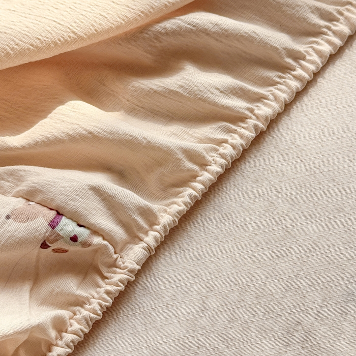 91家纺网 家纺一手货源 找家纺 丝芙妮家居 2026新款四季皱皱棉柔软透气不闷汗木棉床笠单件三件套-系列三 假日小狗