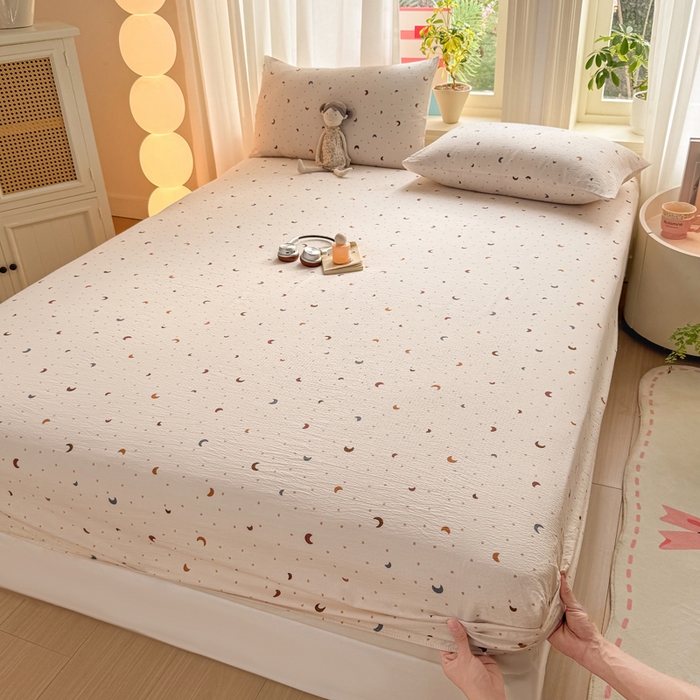 91家纺网 家纺一手货源 找家纺 丝芙妮家居 2026新款四季皱皱棉柔软透气不闷汗木棉床笠单件三件套-系列三 星月点点