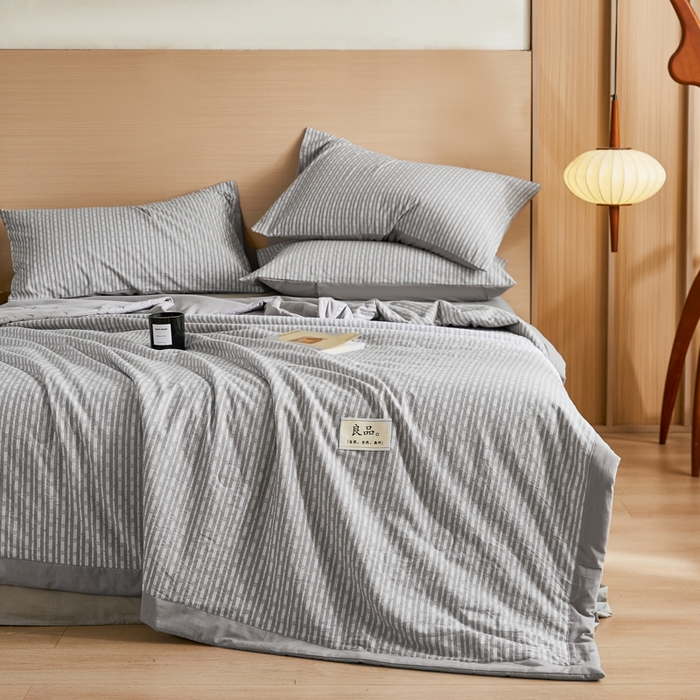 91家纺网 家纺一手货源 找家纺 鸣升家纺 2026新款全棉纯棉麦香提花系列大豆夏被夏凉被空调被 麦香提花条纹灰
