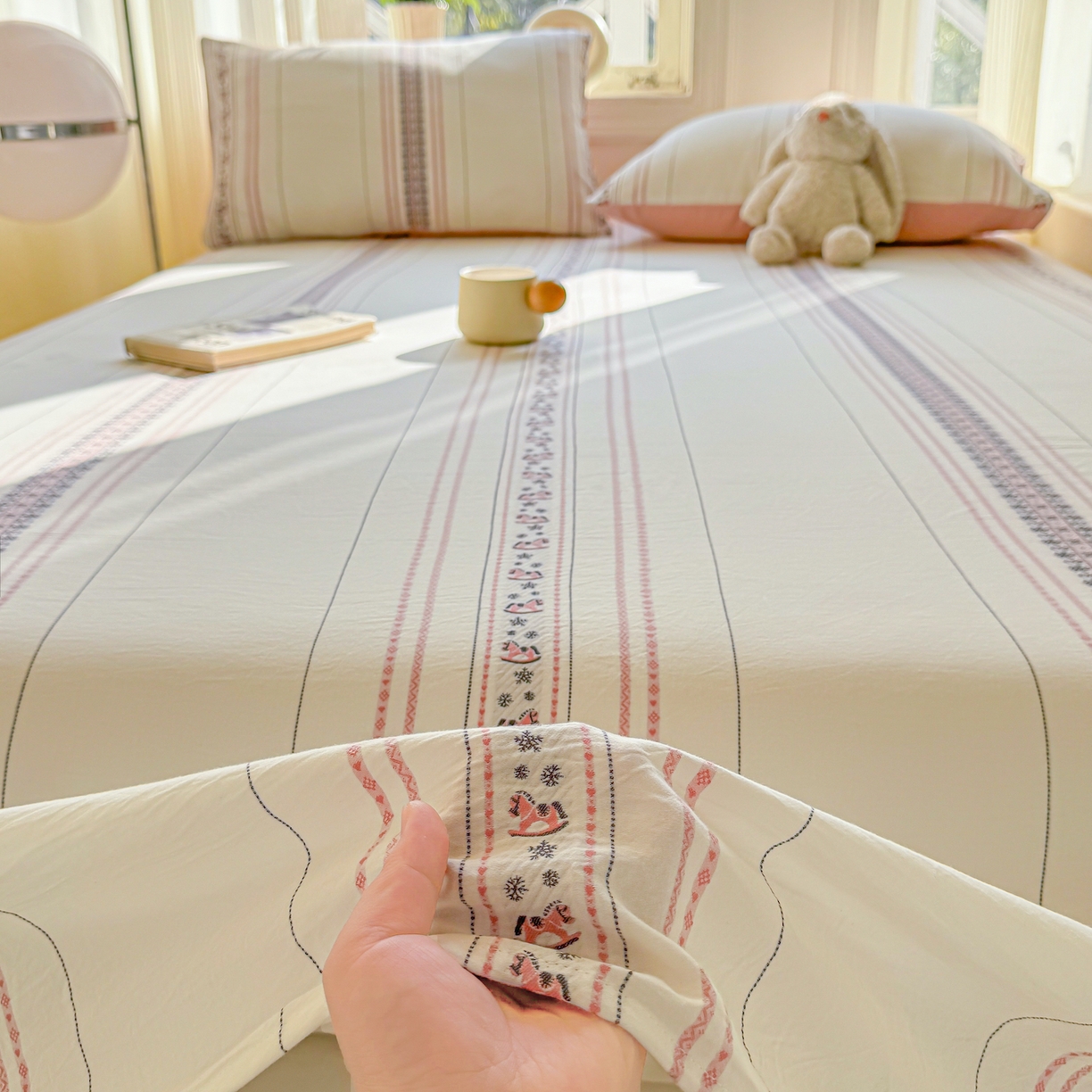 91家纺网 家纺一手货源 找家纺 灰鲸 2026新款全棉纯棉色织提花床单单床单床单单件 费尔岛小马-粉