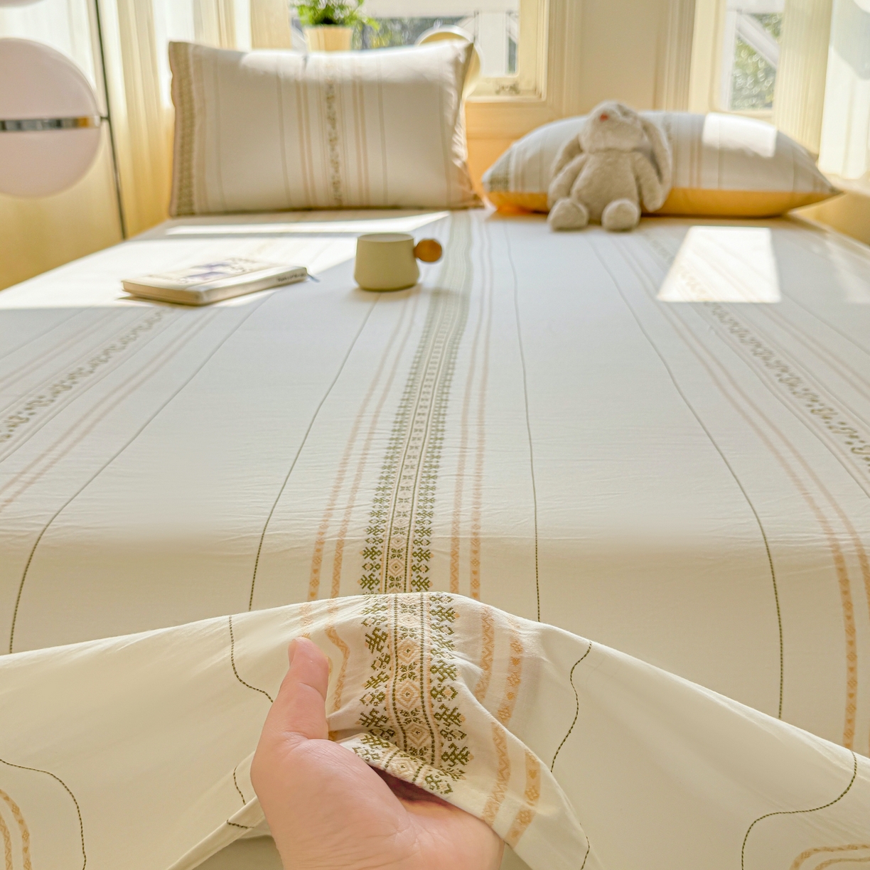 91家纺网 家纺一手货源 找家纺 灰鲸 2026新款全棉纯棉色织提花床单单床单床单单件 费尔岛小马-黄