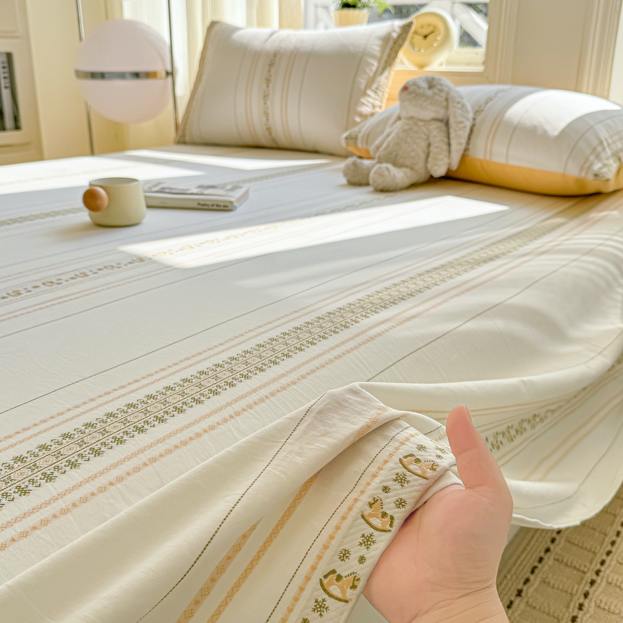 91家纺网 家纺一手货源 找家纺 灰鲸 2026新款全棉纯棉色织提花床单单床单床单单件 费尔岛小马-黄