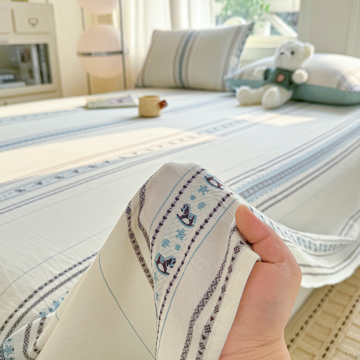 91家纺网 家纺一手货源 找家纺 灰鲸 2026新款全棉纯棉色织提花床单单床单床单单件 费尔岛小马-蓝