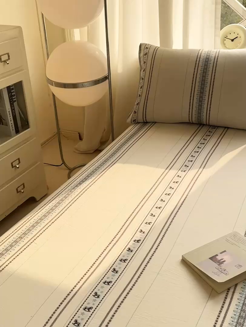 91家纺网 家纺一手货源 找家纺 灰鲸 2026新款全棉纯棉色织提花床单单床单床单单件 费尔岛小马-蓝