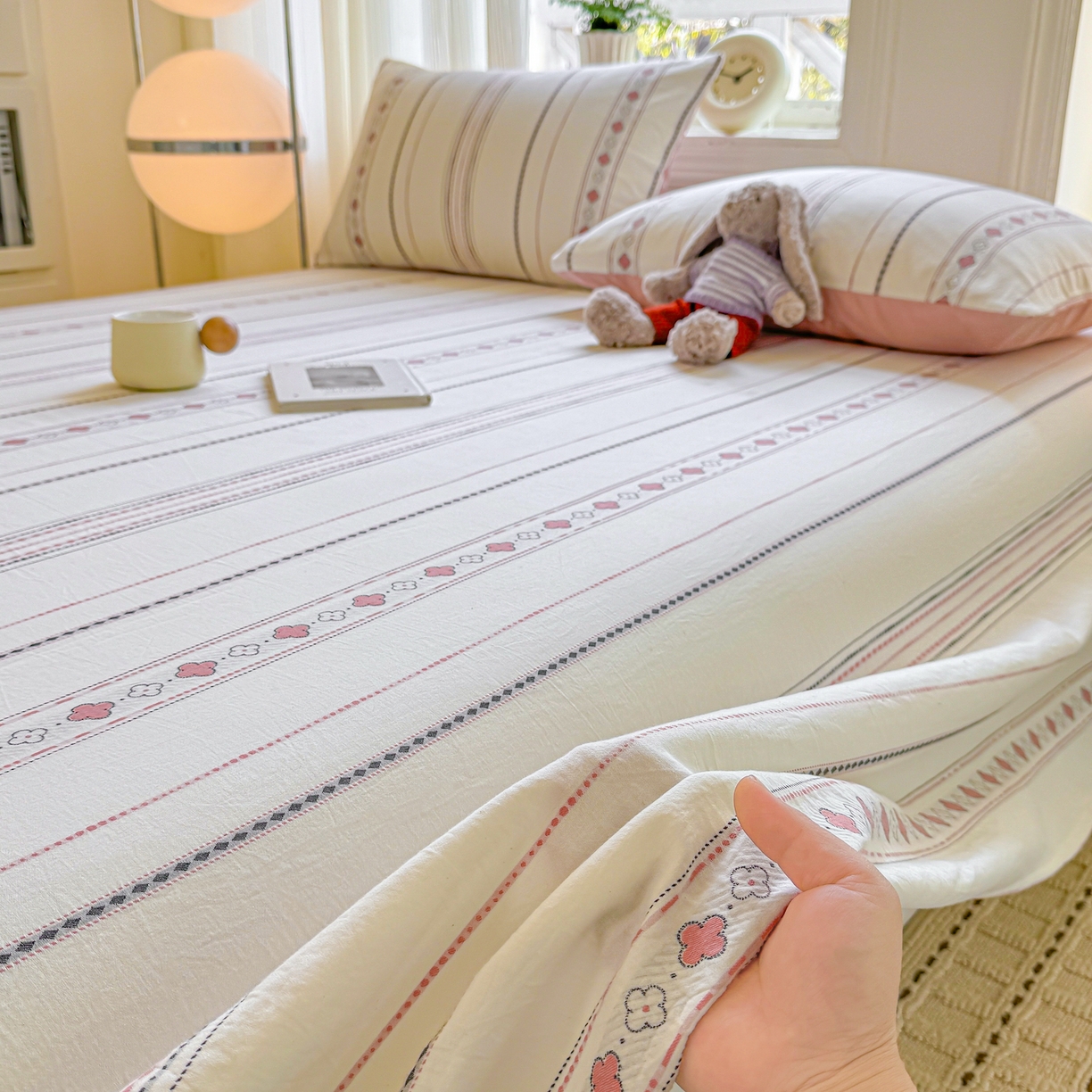 91家纺网 家纺一手货源 找家纺 灰鲸 2026新款全棉纯棉色织提花床单单床单床单单件 四叶星语-粉