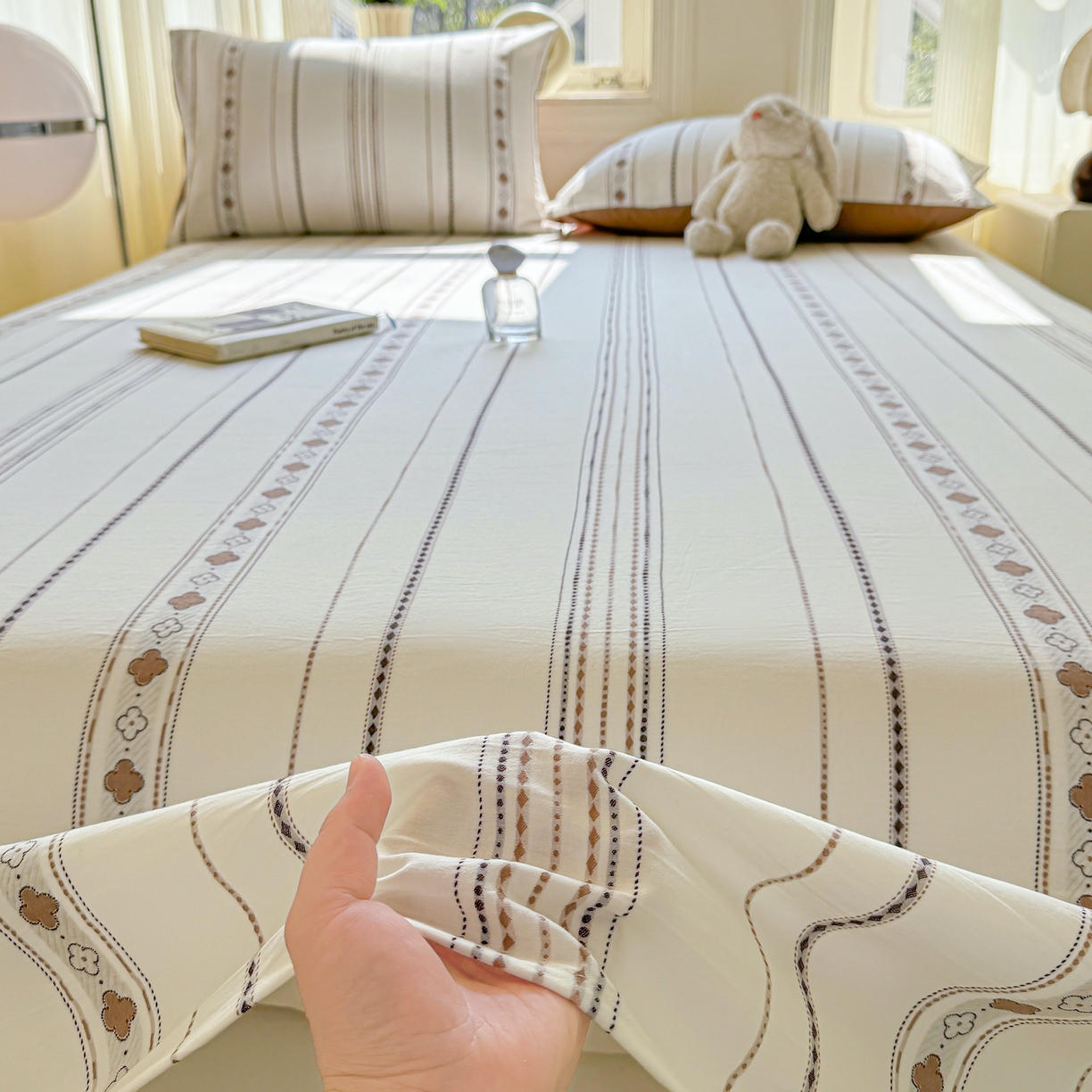 91家纺网 家纺一手货源 找家纺 灰鲸 2026新款全棉纯棉色织提花床单单床单床单单件 四叶星语-咖