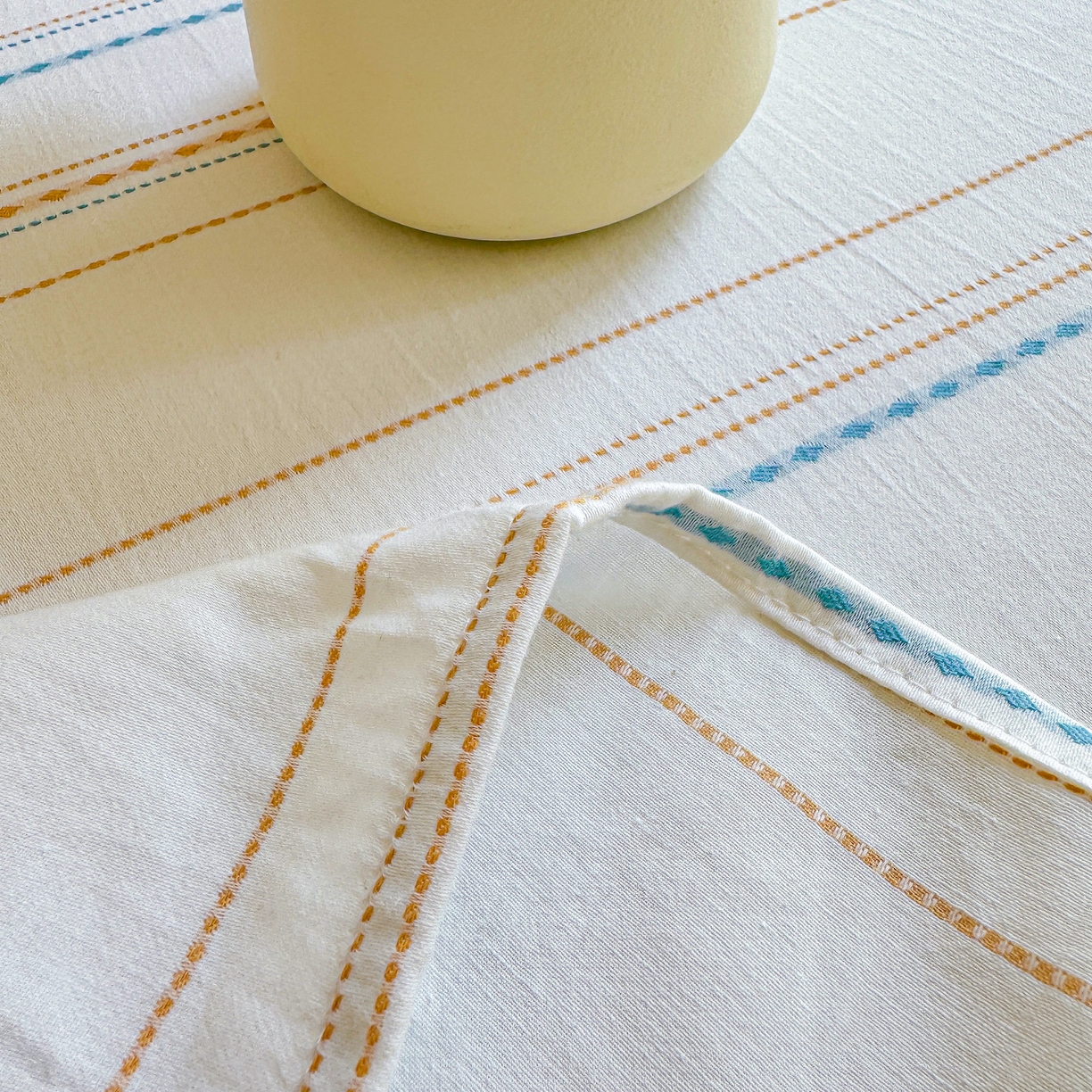 91家纺网 家纺一手货源 找家纺 灰鲸 2026新款全棉纯棉色织提花床单单床单床单单件 线条小狗-蓝