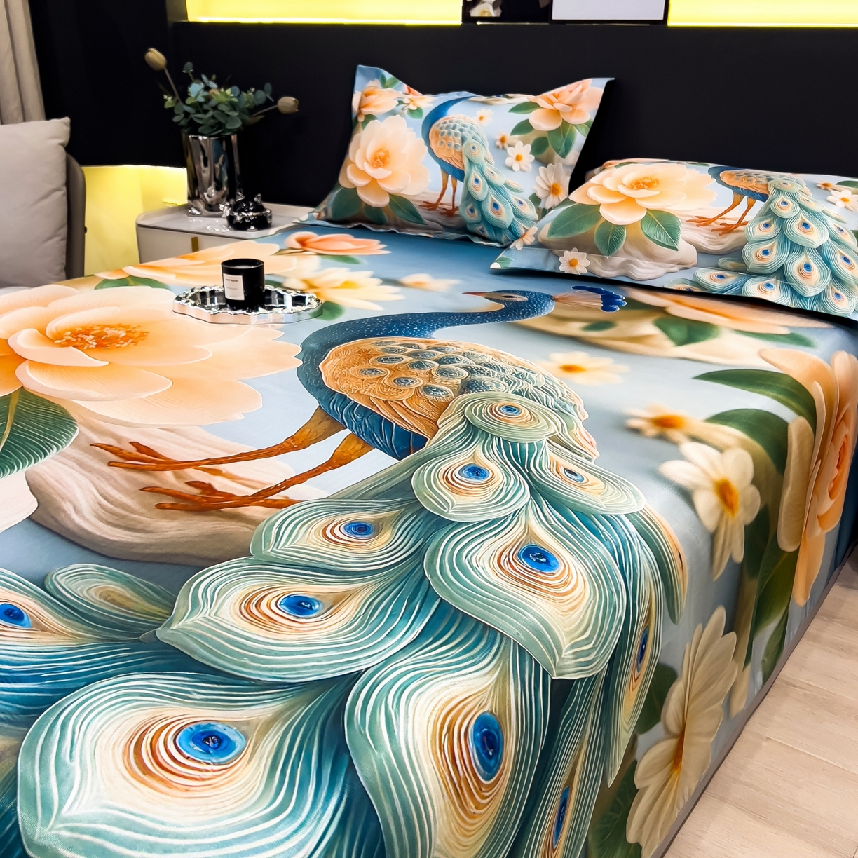 91家纺网 家纺一手货源 找家纺 梵克保罗 2026春夏新款数码印花大版高克重冰丝凉席三件套 孔雀