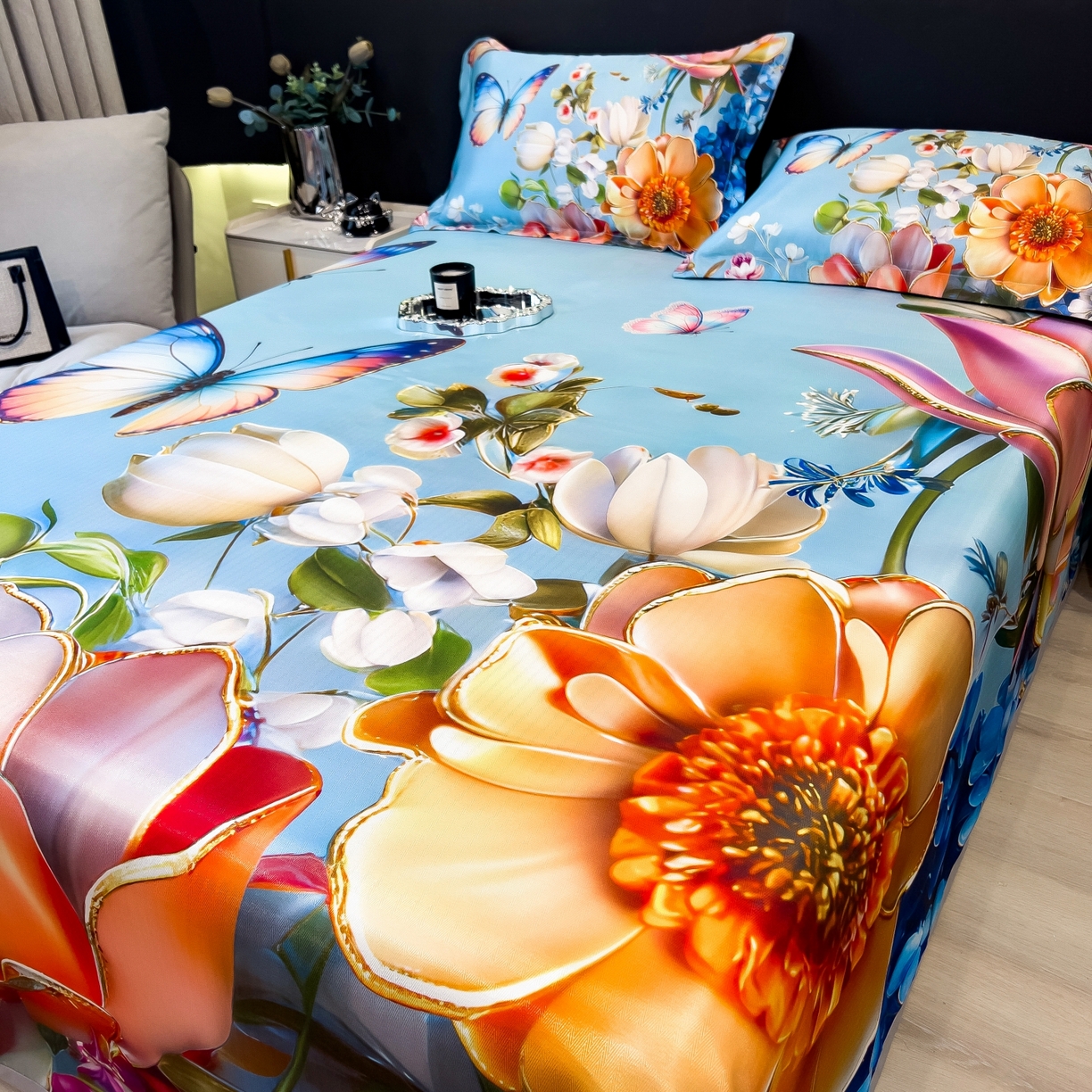 91家纺网 家纺一手货源 找家纺 梵克保罗 2026春夏新款数码印花大版高克重冰丝凉席三件套 绿野晴风