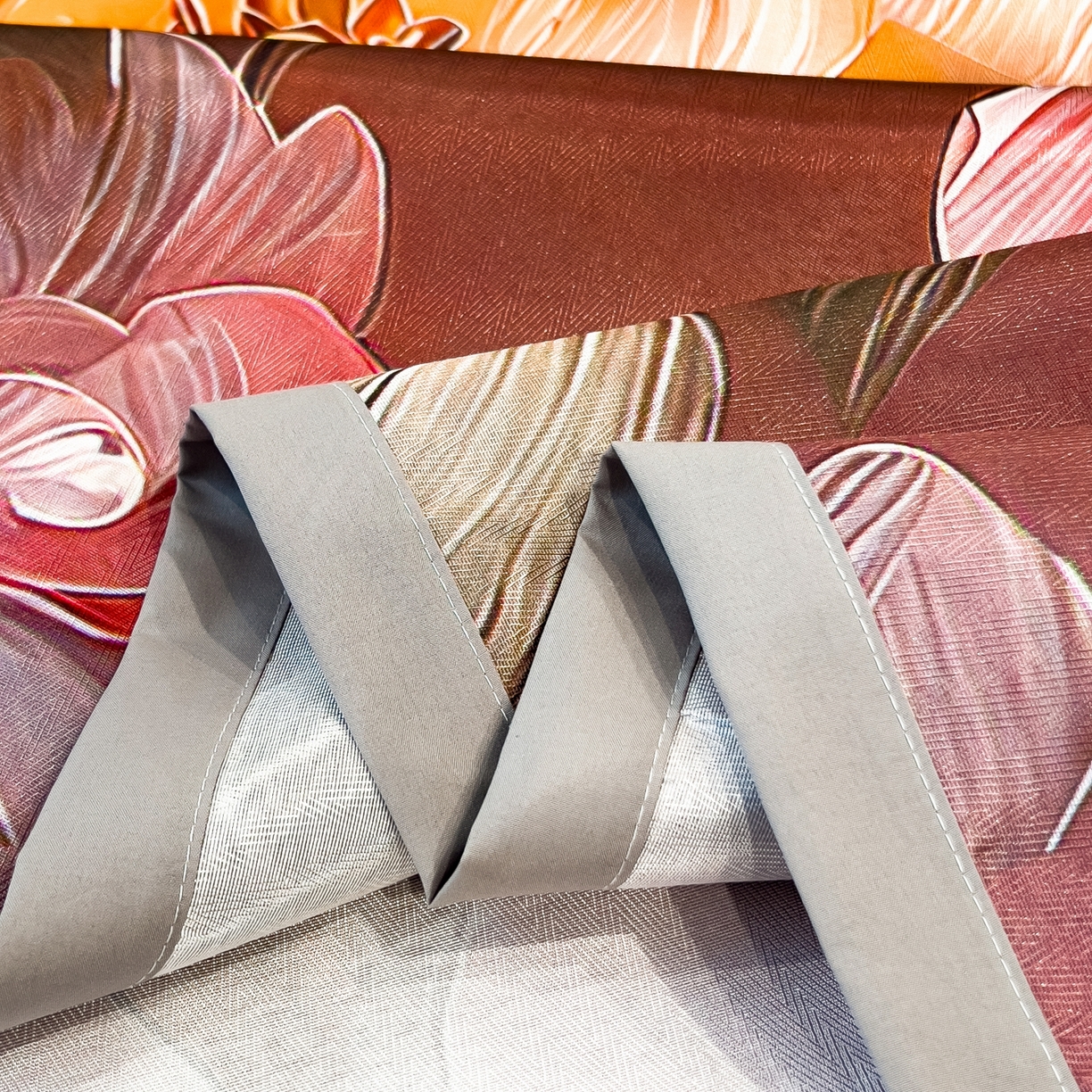 91家纺网 家纺一手货源 找家纺 梵克保罗 2026春夏新款数码印花大版高克重冰丝凉席三件套 牡丹