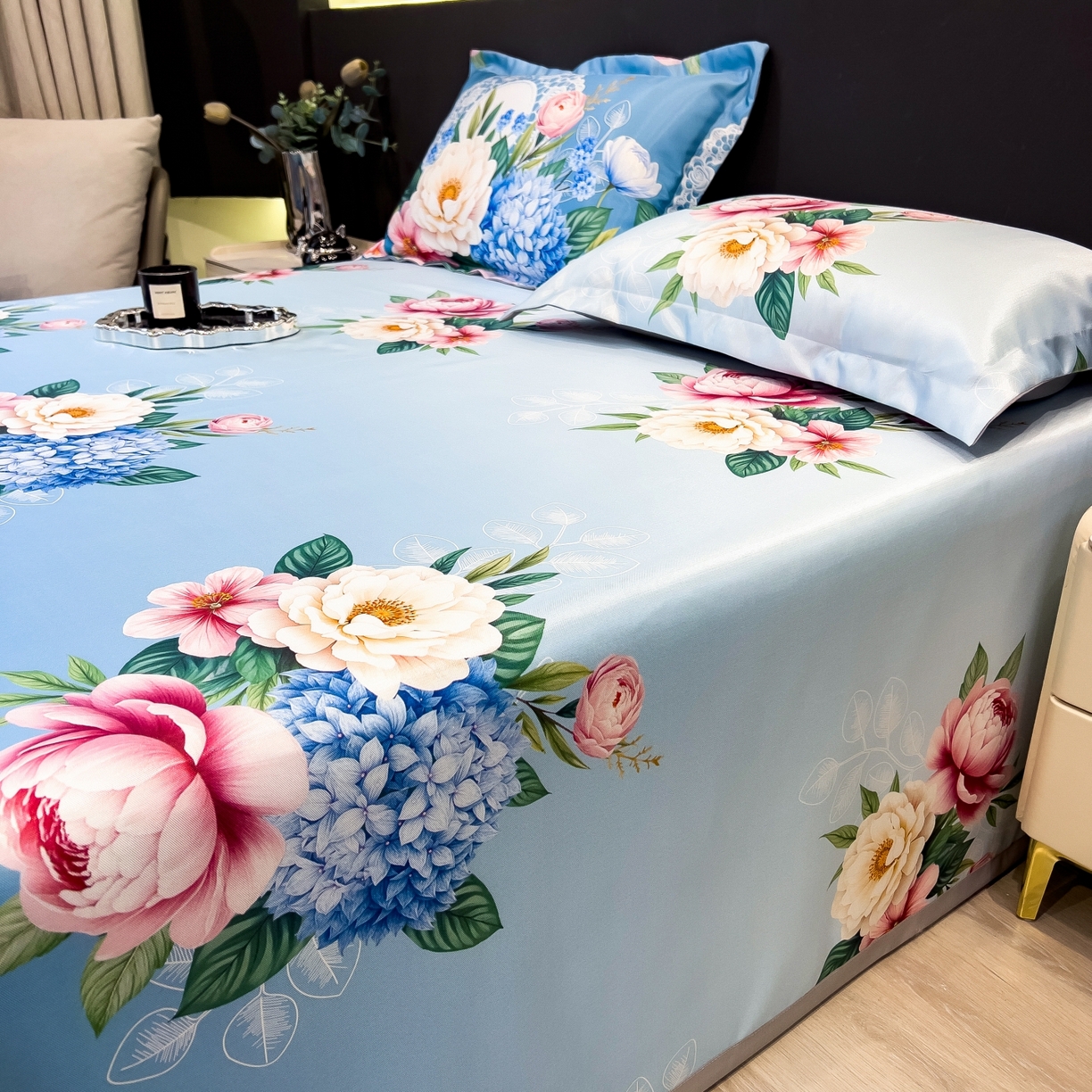 91家纺网 家纺一手货源 找家纺 梵克保罗 2026春夏新款凉感冰丝凉席床单款凉席三件套 惑季