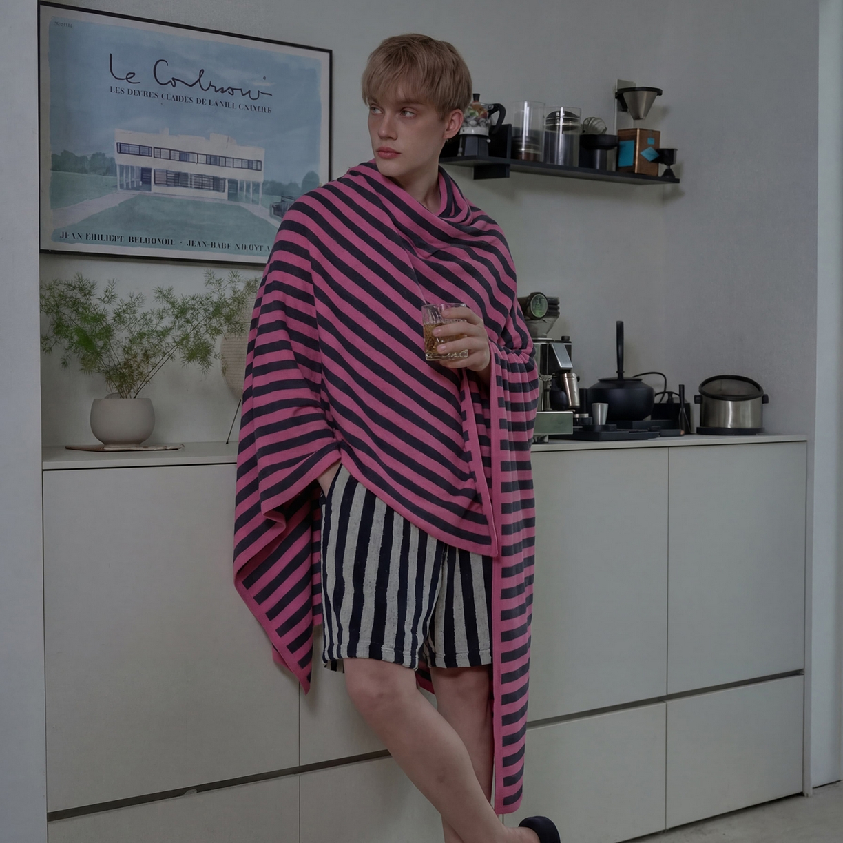 91家纺网 家纺一手货源 找家纺 暖绵绵家纺 2026新款丝光棉撞色条纹盖毯-海文（本款券后/折后零售价不得低于162元） 海文-灰红色