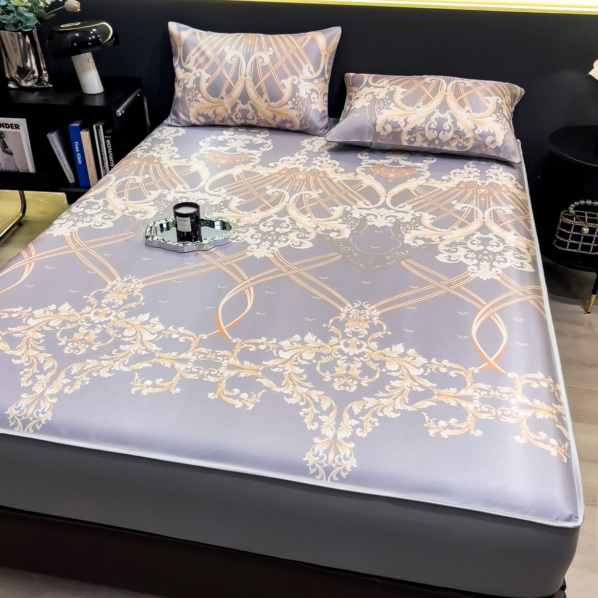 91家纺网 家纺一手货源 找家纺 梵克保罗 2026春夏新款数码印花大版高克重冰丝凉席床笠款三件套 艾德琳