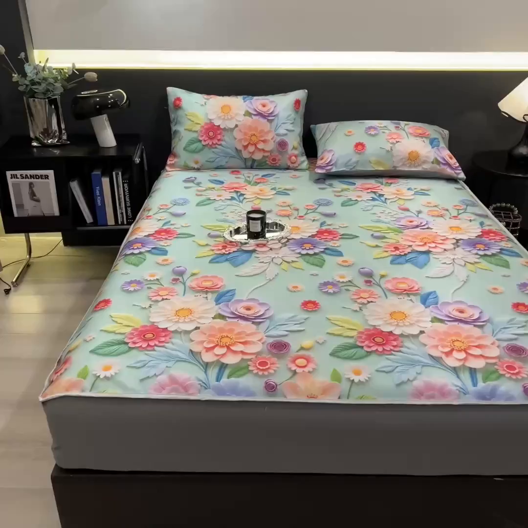 91家纺网 家纺一手货源 找家纺 梵克保罗 2026春夏新款数码印花大版高克重冰丝凉席床笠款三件套 春生物