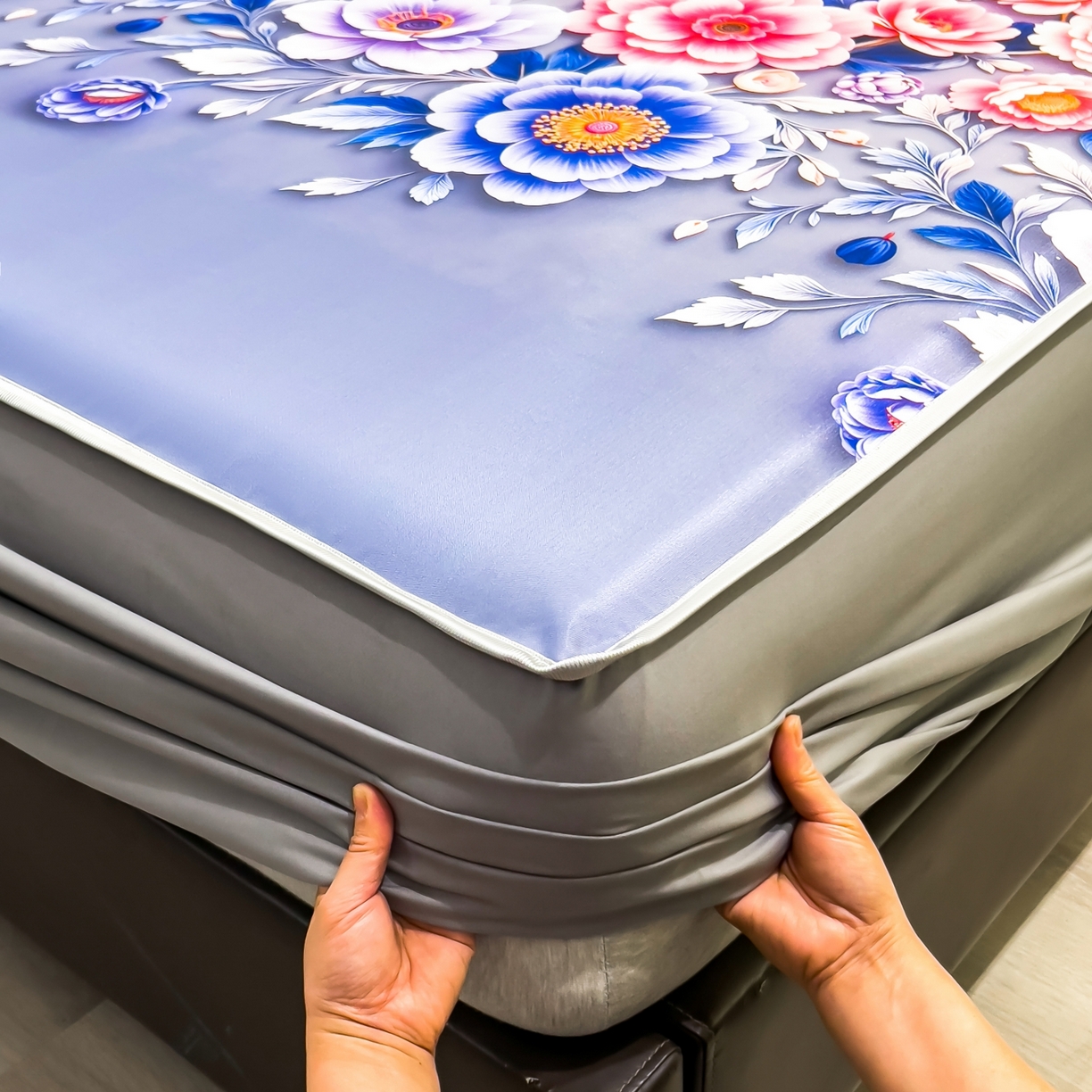 91家纺网 家纺一手货源 找家纺 梵克保罗 2026春夏新款数码印花大版高克重冰丝凉席床笠款三件套 清风