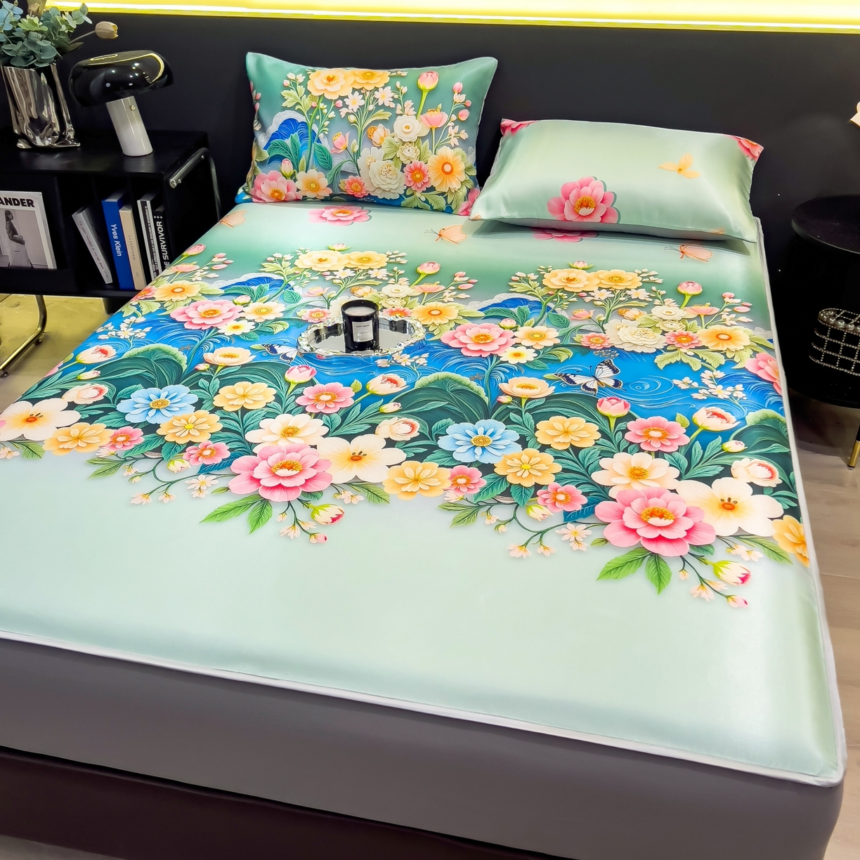 91家纺网 家纺一手货源 找家纺 梵克保罗 2026春夏新款数码印花大版高克重冰丝凉席床笠款三件套 森蔓