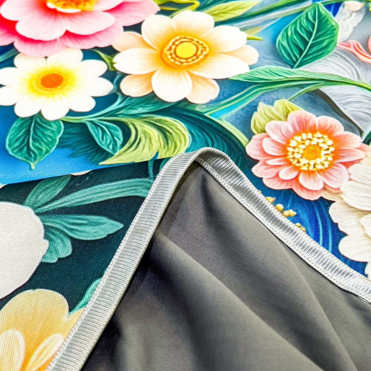 91家纺网 家纺一手货源 找家纺 梵克保罗 2026春夏新款数码印花大版高克重冰丝凉席床笠款三件套 森蔓