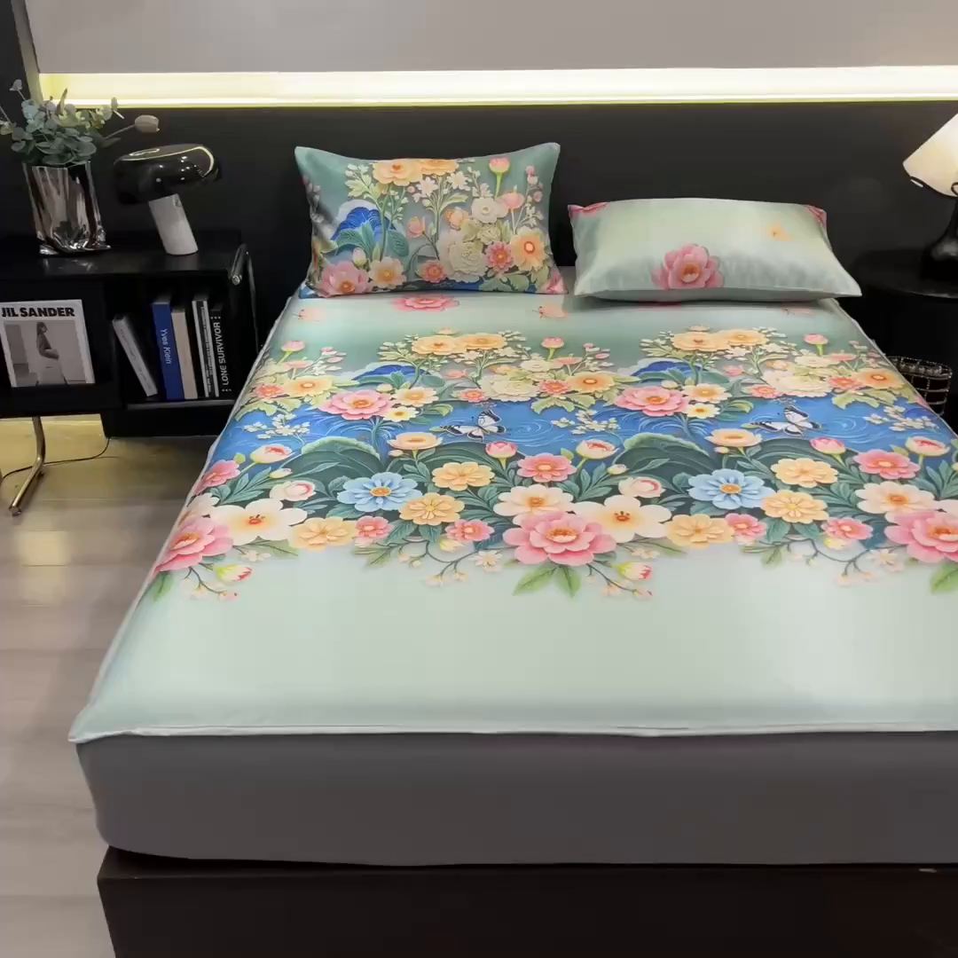 91家纺网 家纺一手货源 找家纺 梵克保罗 2026春夏新款数码印花大版高克重冰丝凉席床笠款三件套 森蔓