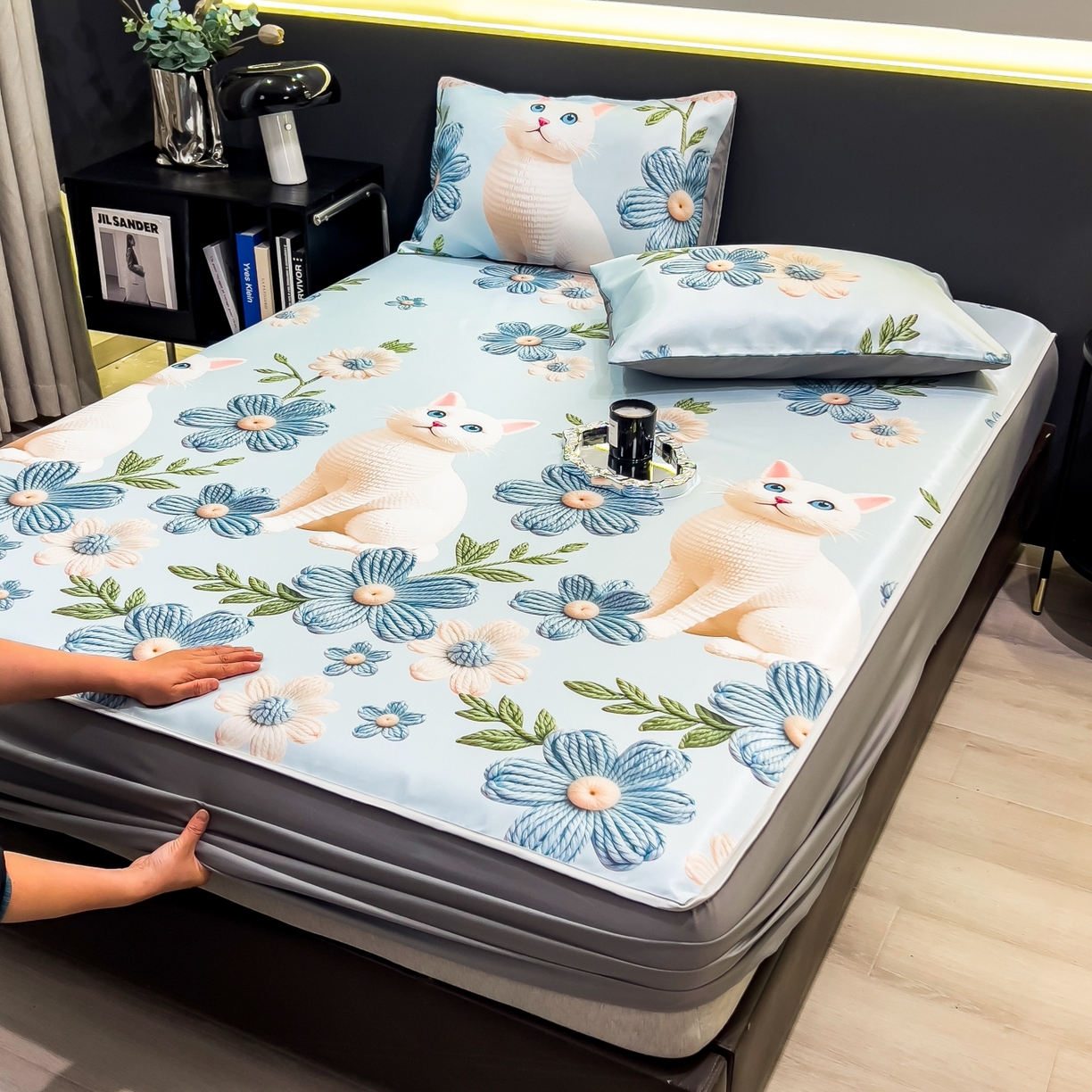 91家纺网 家纺一手货源 找家纺 梵克保罗 2026春夏新款数码印花大版高克重冰丝凉席床笠款三件套 拾光者