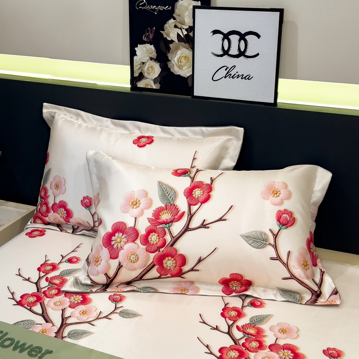 91家纺网 家纺一手货源 找家纺 梵克保罗 2026春夏新款凉感冰丝凉席床单款凉席三件套 桃花姬