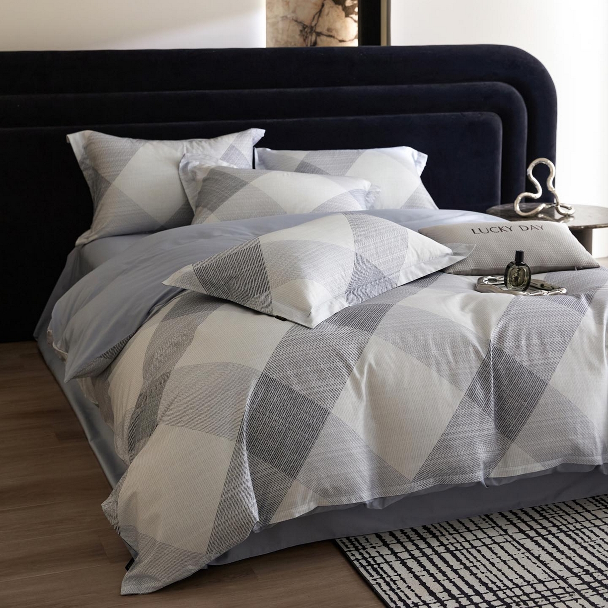 91家纺网 家纺一手货源 找家纺 帅露家纺 2026新款全棉60支长绒棉数码印花四件套 林川兰