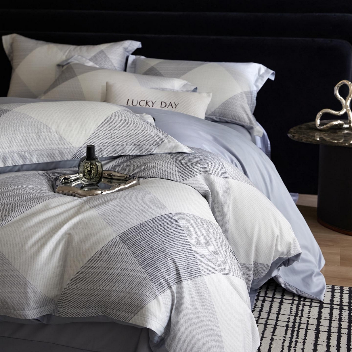 91家纺网 家纺一手货源 找家纺 帅露家纺 2026新款全棉60支长绒棉数码印花四件套 林川兰