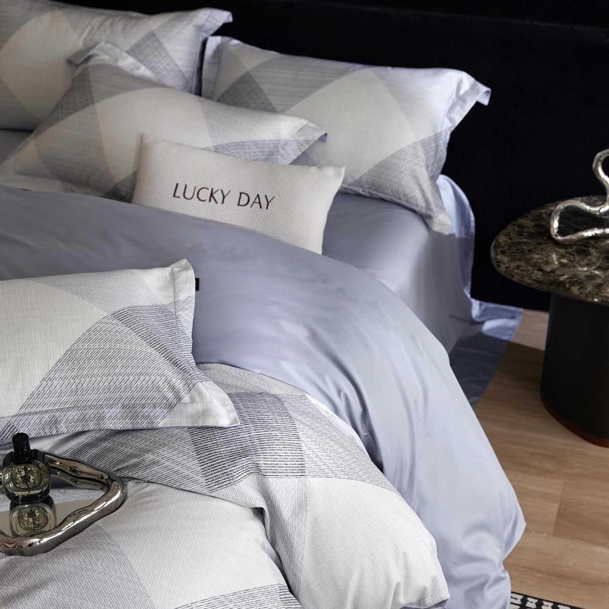 91家纺网 家纺一手货源 找家纺 帅露家纺 2026新款全棉60支长绒棉数码印花四件套 林川兰