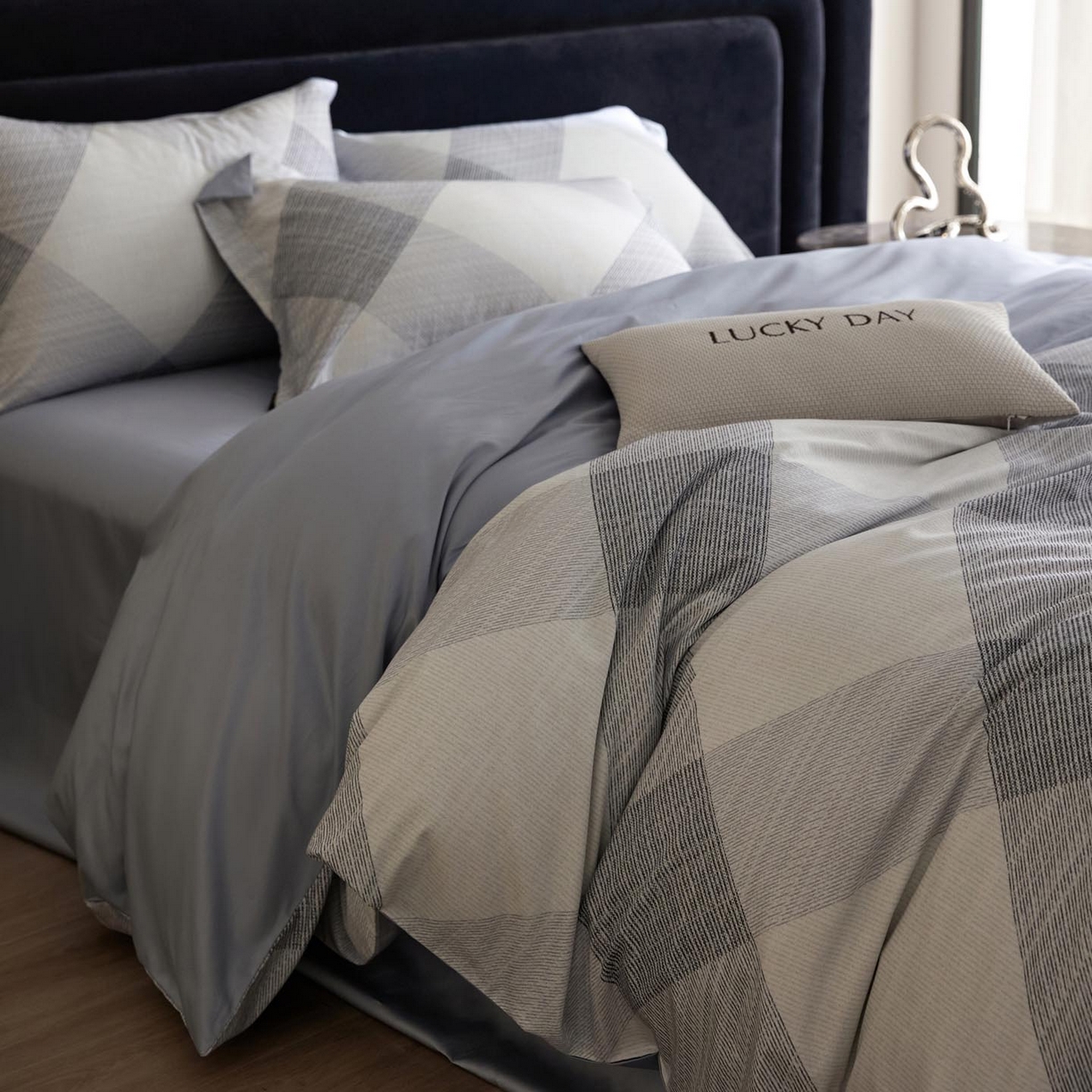 91家纺网 家纺一手货源 找家纺 帅露家纺 2026新款全棉60支长绒棉数码印花四件套 林川兰