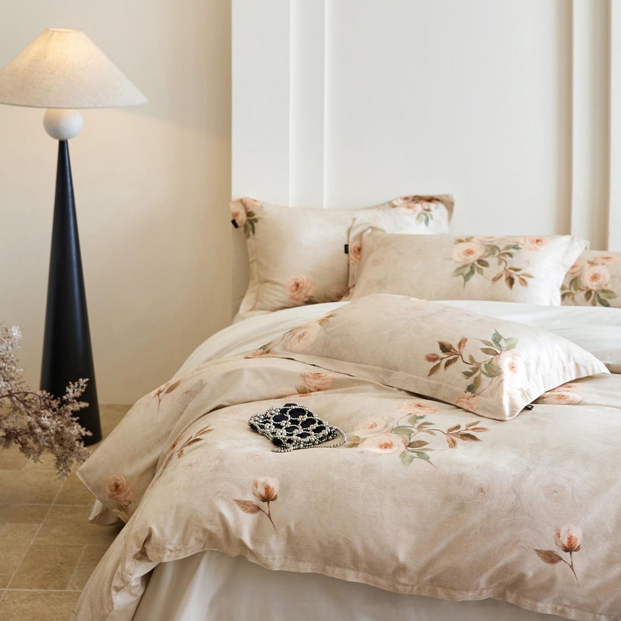 91家纺网 家纺一手货源 找家纺 帅露家纺 2026新款全棉60支长绒棉数码印花四件套 莫奈花园灰