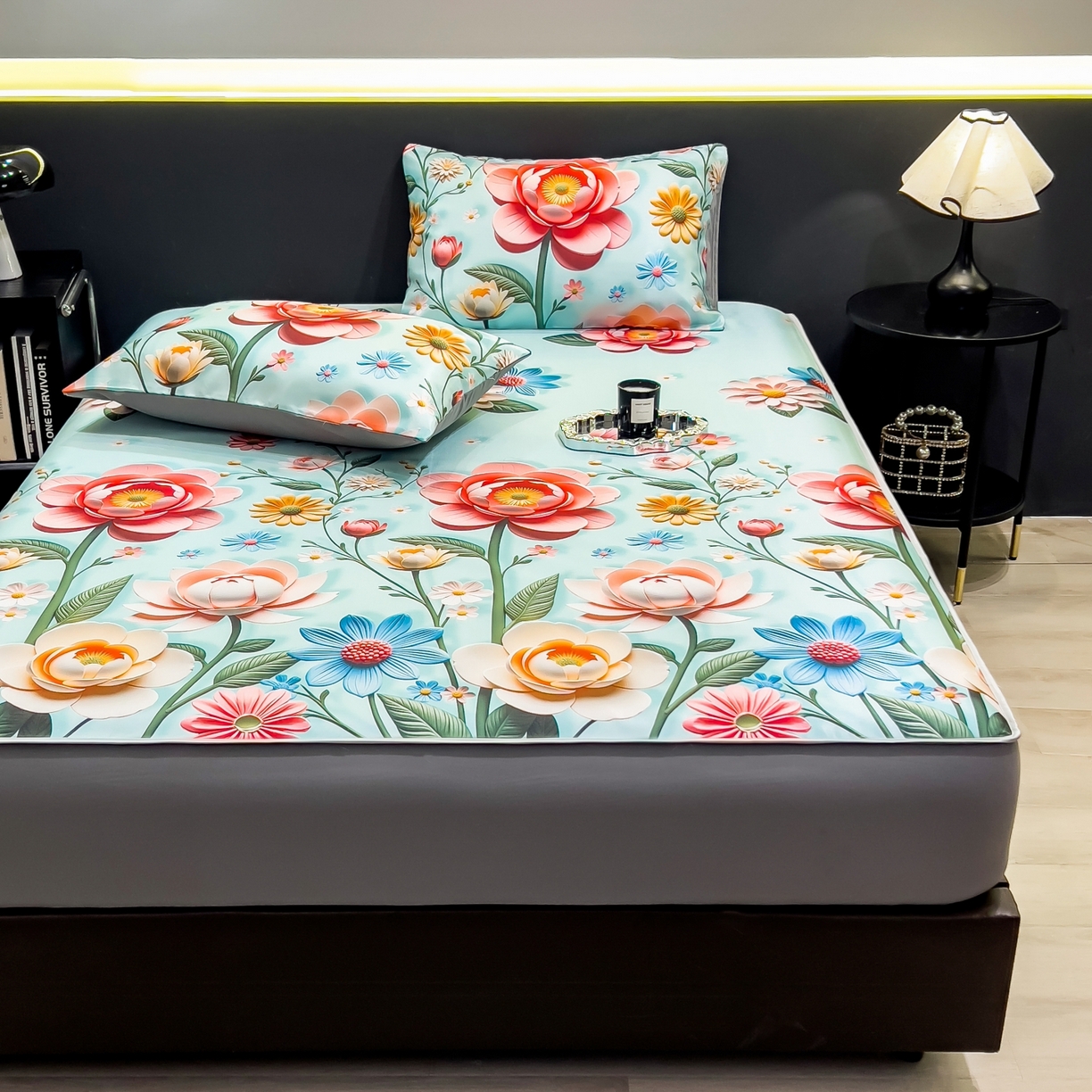 91家纺网 家纺一手货源 找家纺 梵克保罗 2026春夏新款数码印花大版高克重冰丝凉席床笠款三件套 芸白