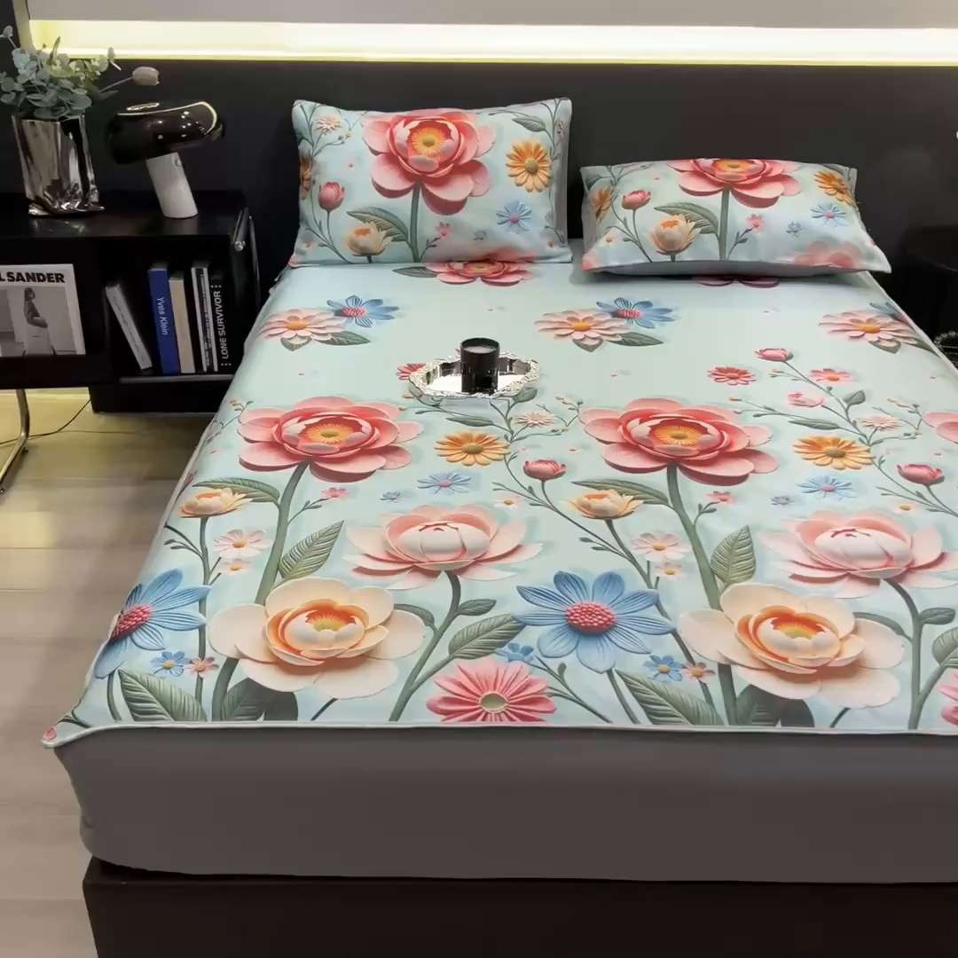 91家纺网 家纺一手货源 找家纺 梵克保罗 2026春夏新款数码印花大版高克重冰丝凉席床笠款三件套 芸白