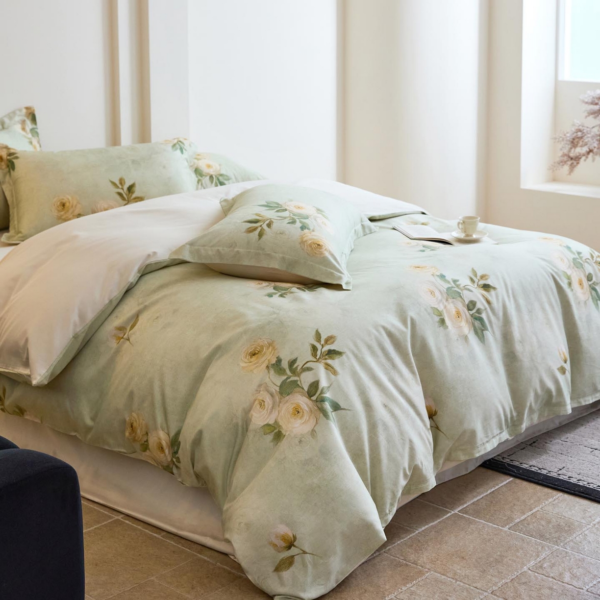 91家纺网 家纺一手货源 找家纺 帅露家纺 2026新款全棉60支长绒棉数码印花四件套 莫奈花园绿