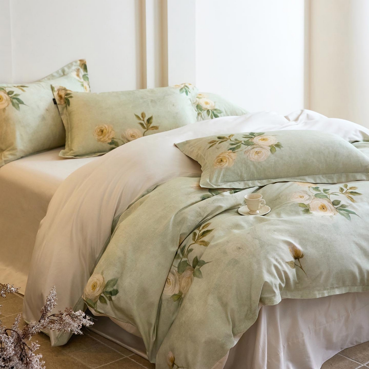 91家纺网 家纺一手货源 找家纺 帅露家纺 2026新款全棉60支长绒棉数码印花四件套 莫奈花园绿