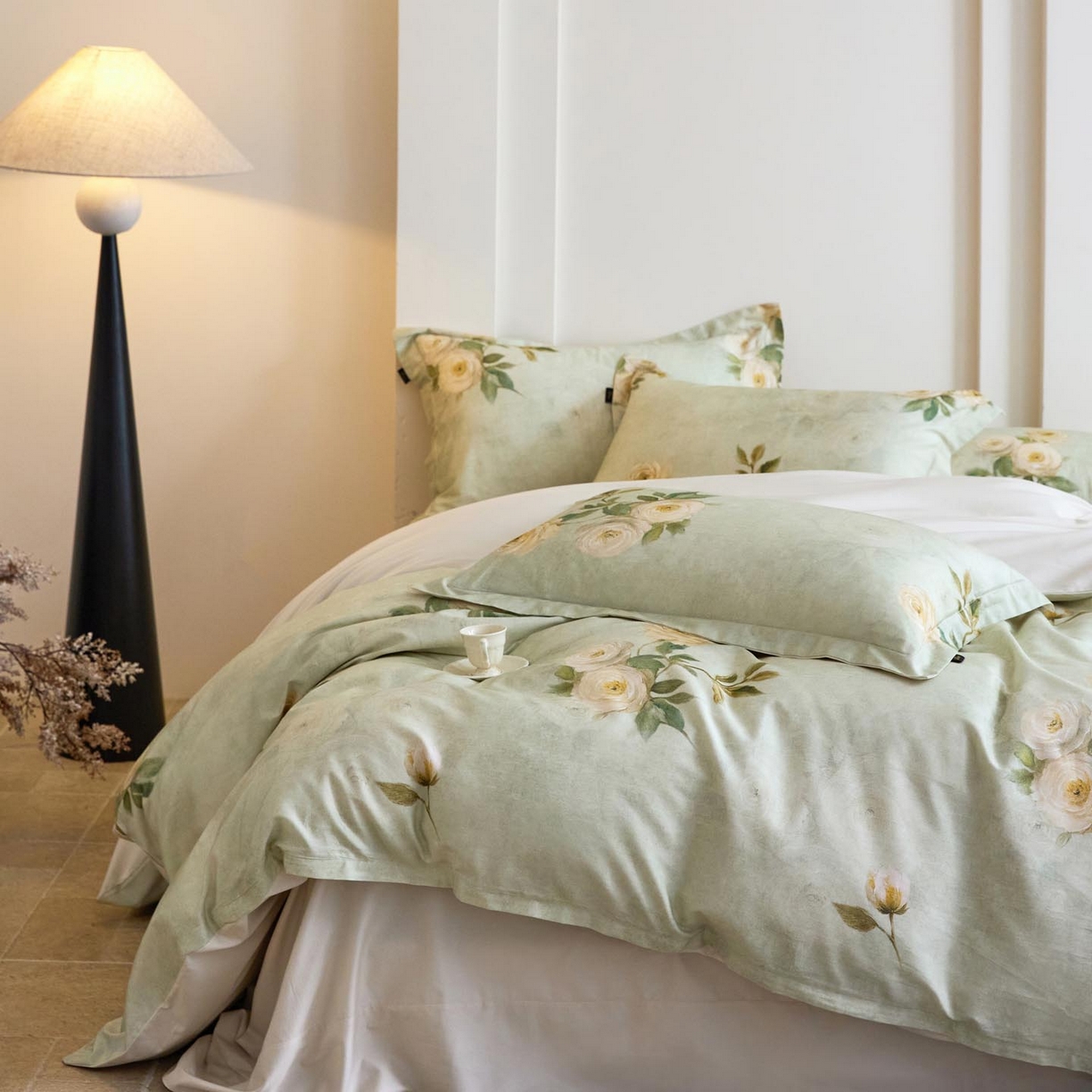 91家纺网 家纺一手货源 找家纺 帅露家纺 2026新款全棉60支长绒棉数码印花四件套 莫奈花园绿