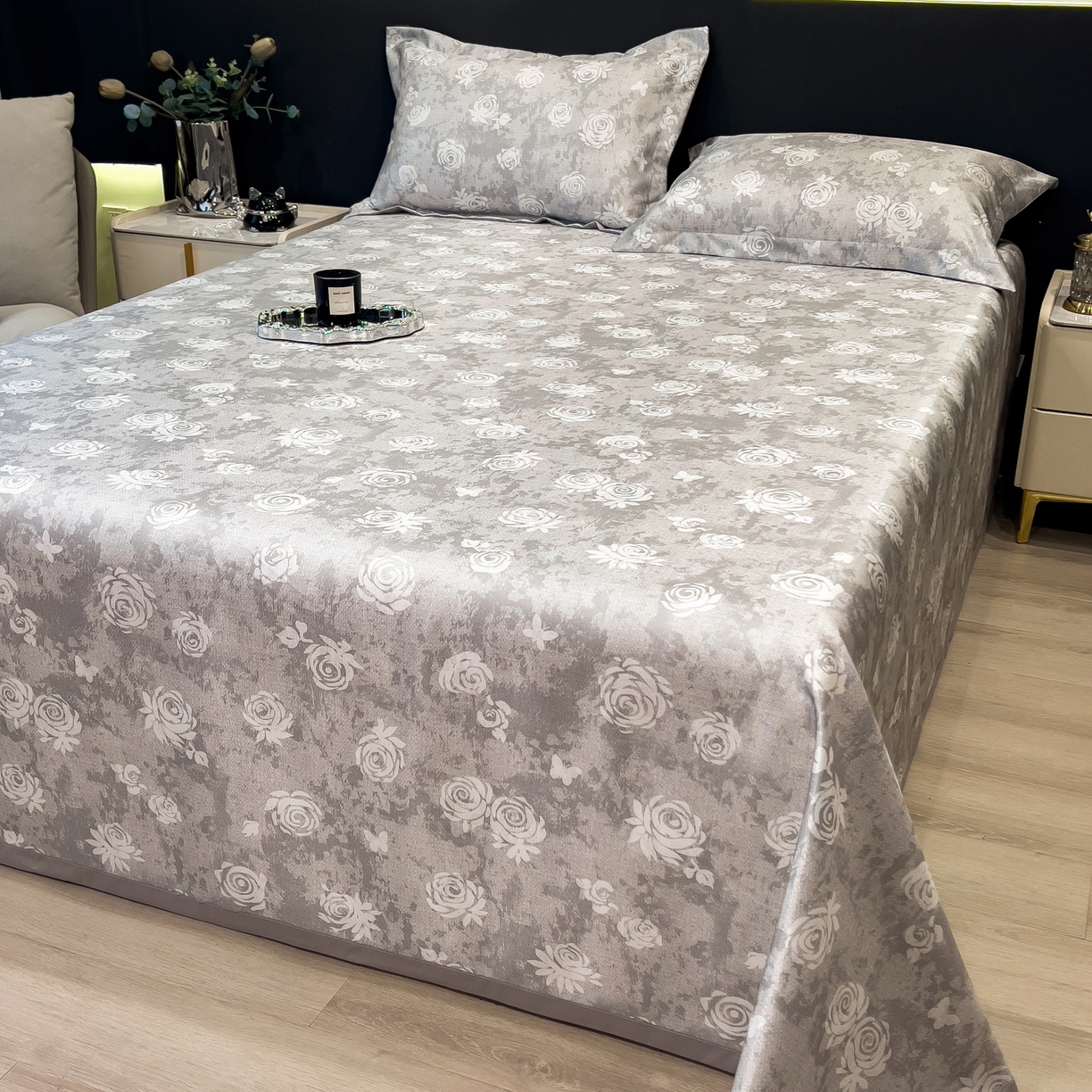 91家纺网 家纺一手货源 找家纺 梵克保罗 2026春夏新款凉感冰丝凉席床单款凉席三件套 予光