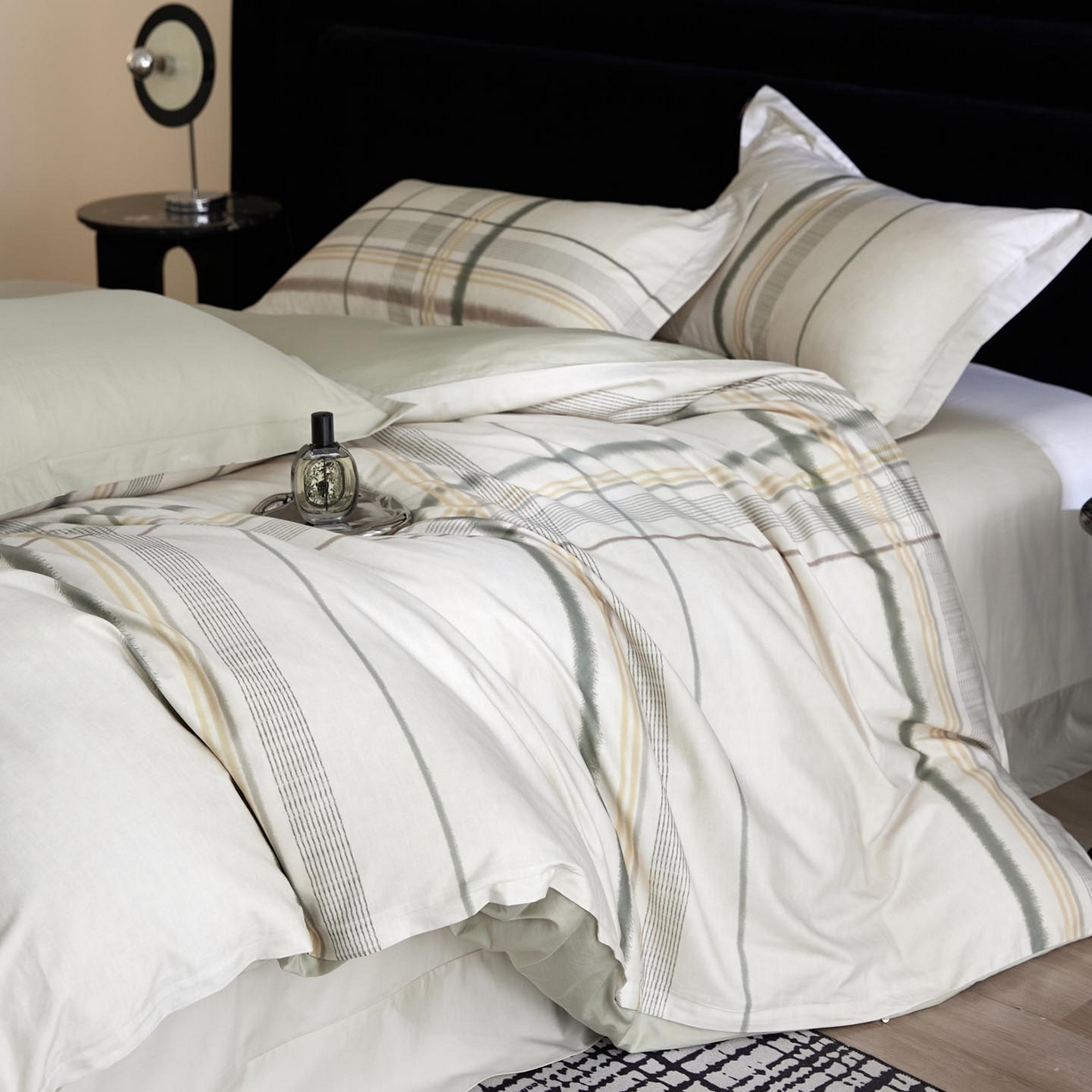 91家纺网 家纺一手货源 找家纺 帅露家纺 2026新款全棉60支长绒棉数码印花四件套 品格绿