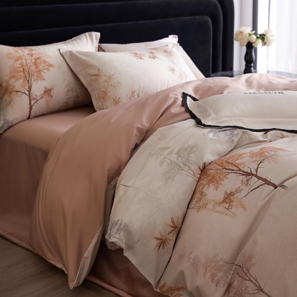 91家纺网 家纺一手货源 找家纺 帅露家纺 2026新款全棉60支长绒棉数码印花四件套 森屿咖