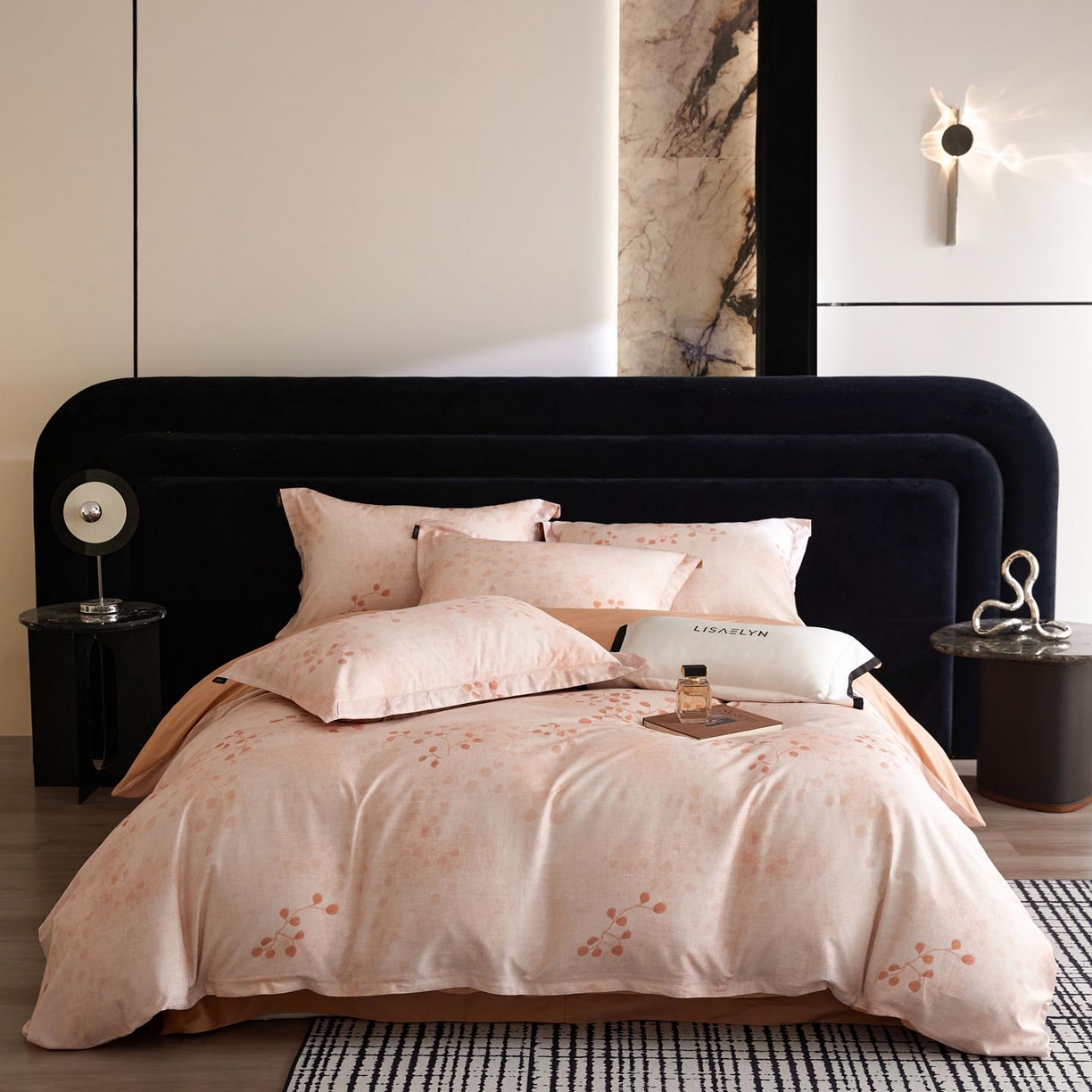 91家纺网 家纺一手货源 找家纺 帅露家纺 2026新款全棉60支长绒棉数码印花四件套 原野-桔