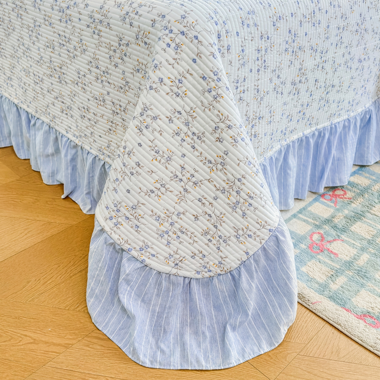 91家纺网 家纺一手货源 找家纺 （总）欣宜家纺 2026新款法式大花边全棉夹棉床盖加厚床单炕垫