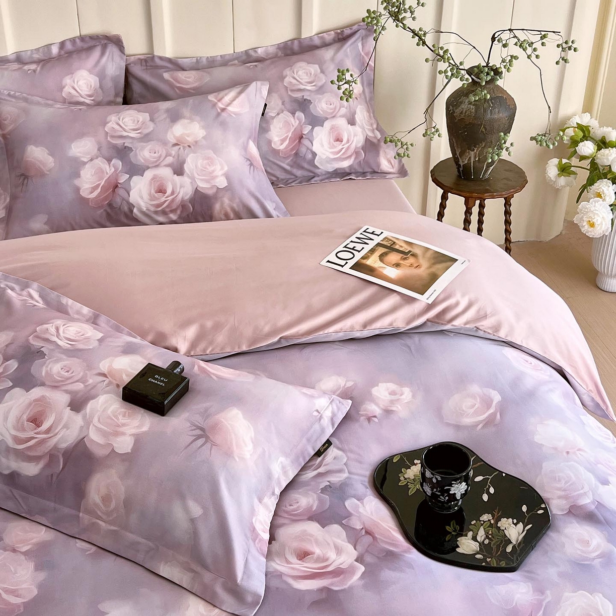 91家纺网 家纺一手货源 找家纺 帅露家纺 2026新款全棉60支长绒棉数码印花四件套 韵彩 紫