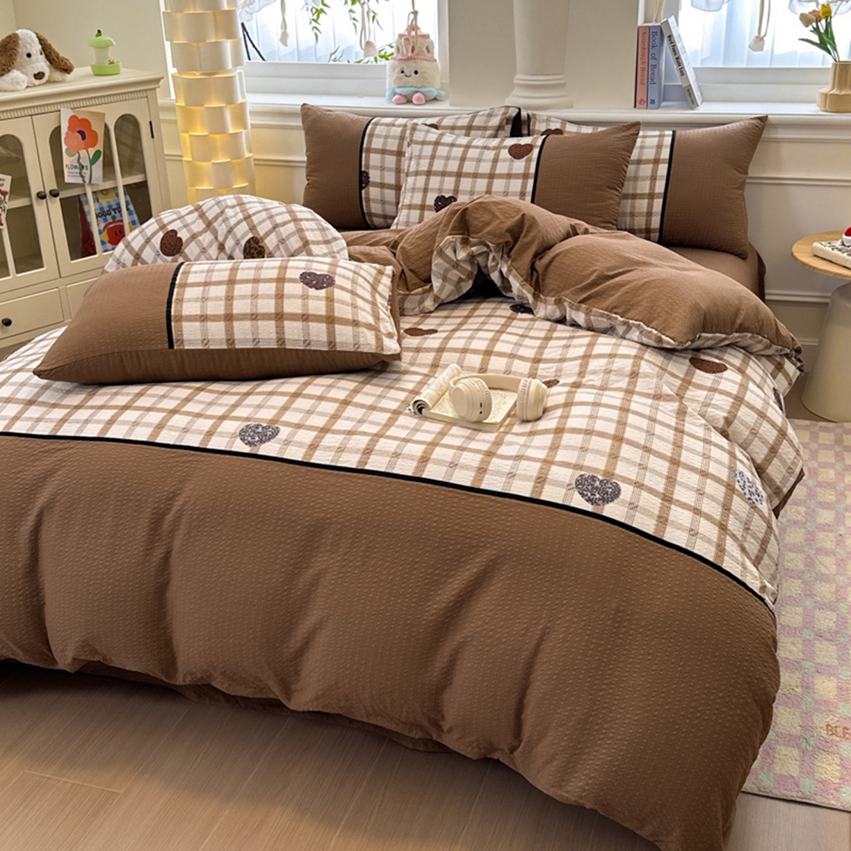 91家纺网 家纺一手货源 找家纺 诺梵家纺 2026春夏新品高克重拼接泡芙纱泡泡皱皱纱四件套 豹心日记