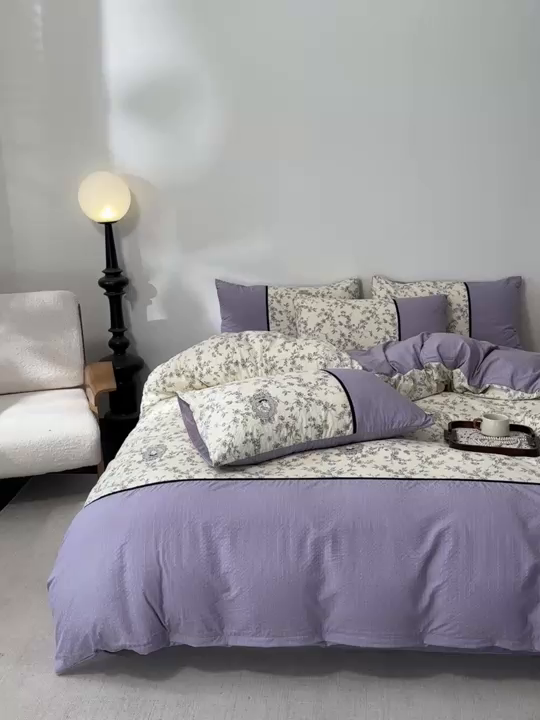 91家纺网 家纺一手货源 找家纺 诺梵家纺 2026春夏新品高克重拼接泡芙纱泡泡皱皱纱四件套 贝丽丝