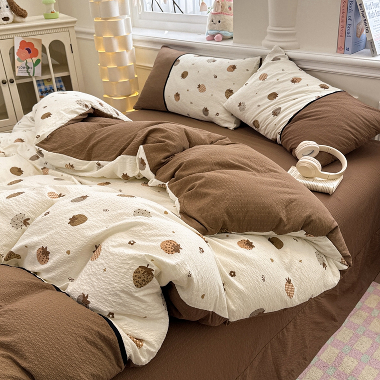 91家纺网 家纺一手货源 找家纺 诺梵家纺 2026春夏新品高克重拼接泡芙纱泡泡皱皱纱四件套 奶油草莓