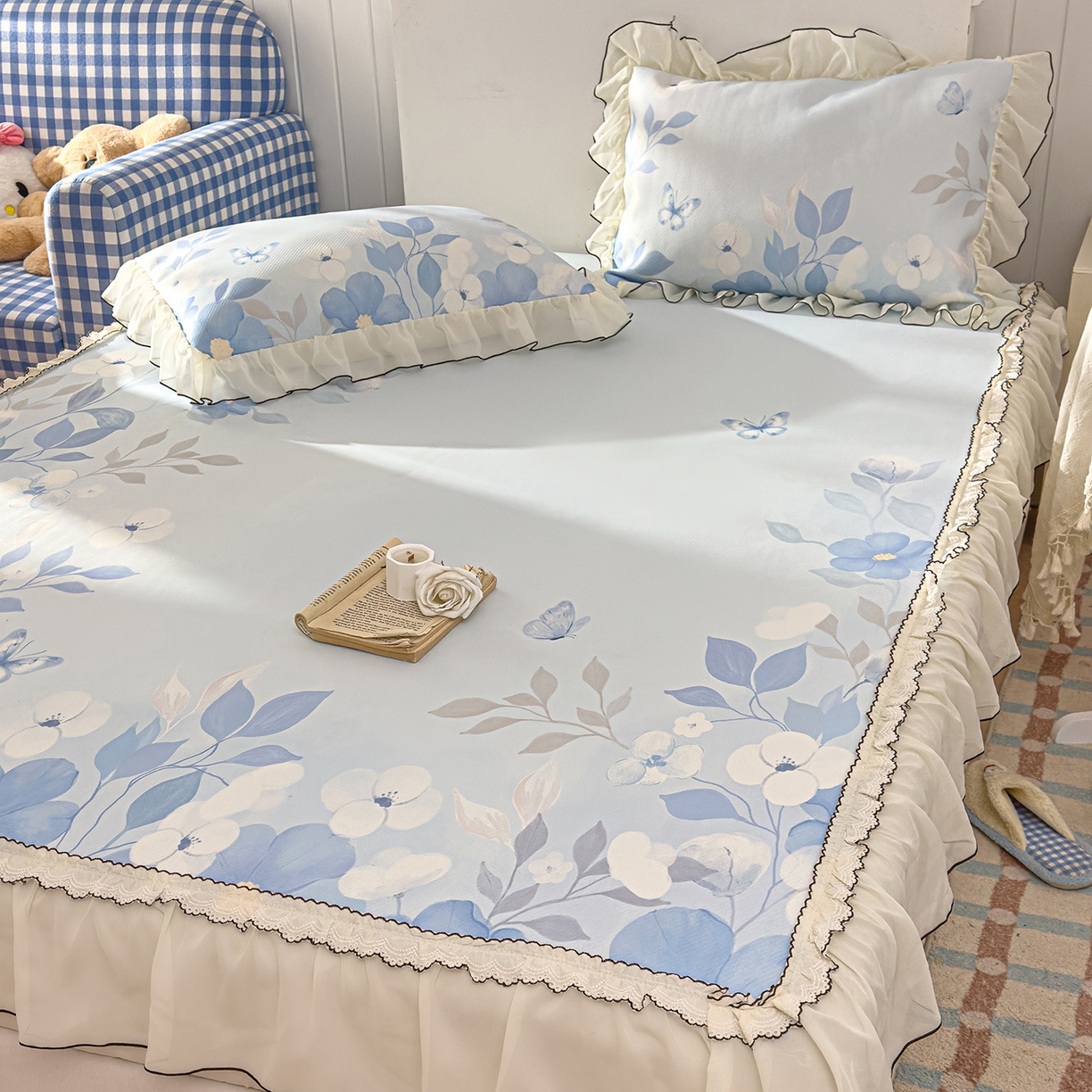 川悦生活 2026新款凉豆豆凉感冰丝床裙三件套 海屿蝶梦