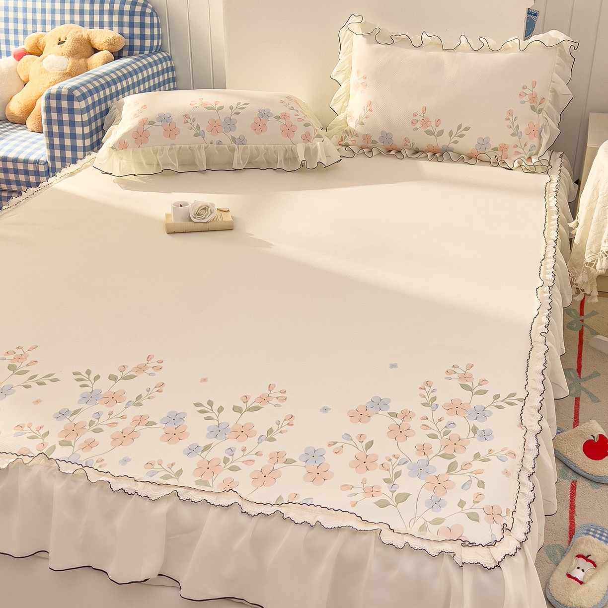 川悦生活 2026新款凉豆豆凉感冰丝床裙三件套 奶芙粉蓝